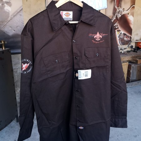 Chemise "Dickies" marron manches longues.